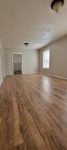 8120 Orchard Ave in Warren, MI - Building Photo - Building Photo