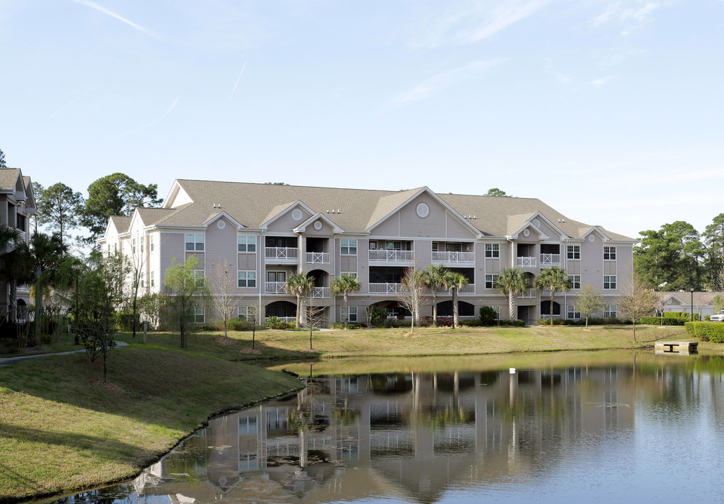 Bridgepointe at Myrtle Park in Bluffton, SC - Foto de edificio