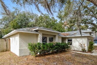 2928 Dana Ln in Kissimmee, FL - Foto de edificio - Building Photo