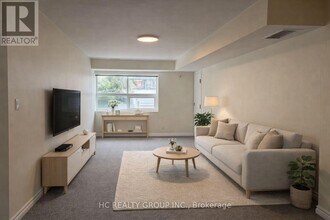 1606 Queen St E in Toronto, ON - Building Photo - Building Photo