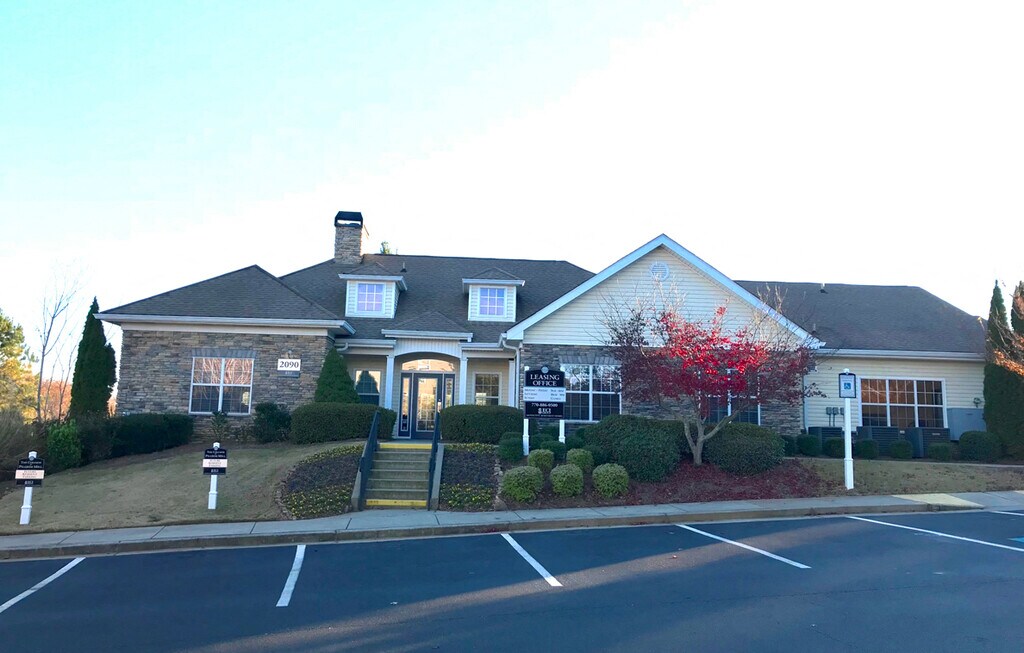 The Columns at Pilgrim Mill Cumming, GA Apartments
