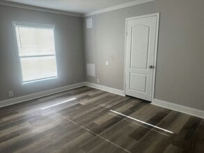 9311 Sunset Dr in Tampa, FL - Building Photo - Building Photo