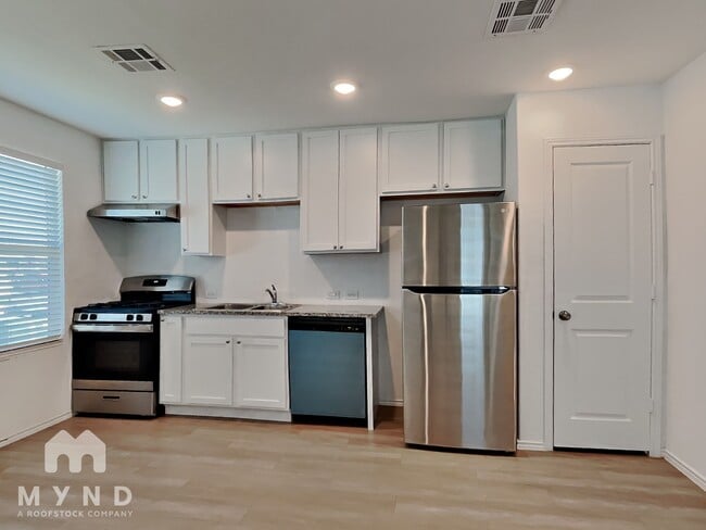 14731 Southton Basin in San Antonio, TX - Building Photo - Building Photo