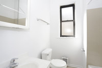 Buena Terrace - 4242 N Sheridan Rd in Chicago, IL - Building Photo - Interior Photo