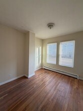 71 Winchester St, Unit 1 in Medford, MA - Foto de edificio - Building Photo