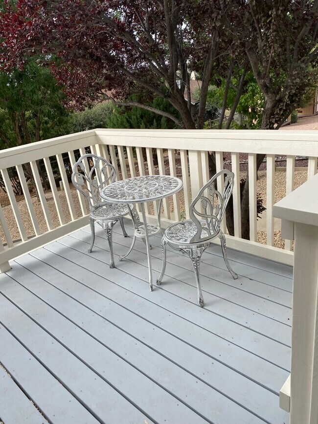 799 N San Carlos Dr, Unit QUAINT COTTAGE