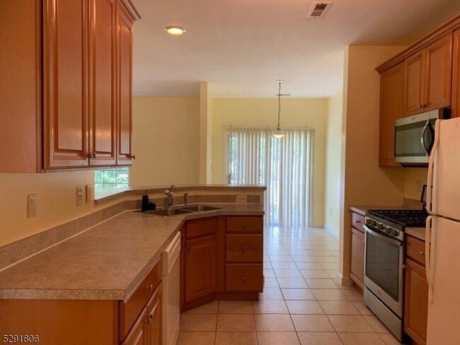 51 Truman Ave in Princeton, NJ - Building Photo - Building Photo