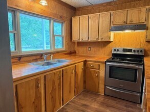 910 Roundtree Rd in Effingham, SC - Building Photo - Building Photo