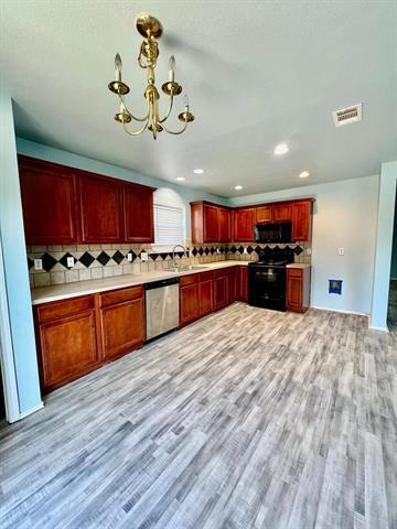 7073 Wax Berry Dr in Dallas, TX - Building Photo - Building Photo