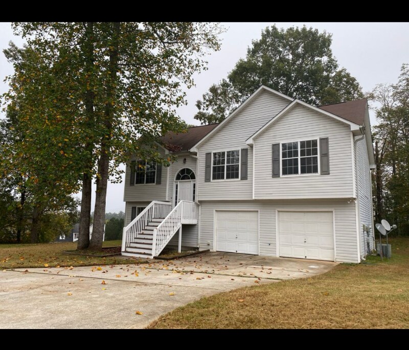 664 Rosewood Cir in Jonesboro, GA - Building Photo