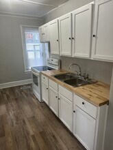 2300 Madison St NE, Unit Duplex Unit One in Minneapolis, MN - Building Photo - Building Photo