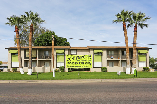 Contempo 15/Desert Sands in Phoenix, AZ - Foto de edificio - Building Photo