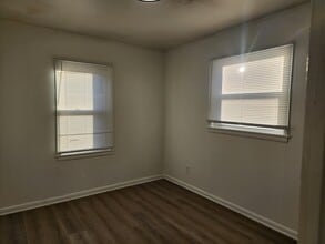 1904 Peachtree Ave in Oklahoma City, OK - Building Photo - Building Photo