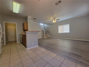 1717 Matthews Ln in Austin, TX - Building Photo - Building Photo