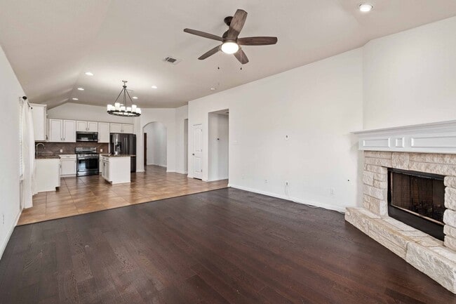 180 Mystic Hollow in Buda, TX - Building Photo - Building Photo