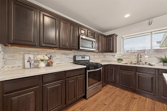 property at 10 Ferguson St