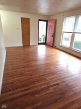 10701 Broadway St in Indianapolis, IN - Building Photo - Building Photo