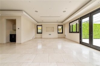 268 S Clark Dr in Beverly Hills, CA - Building Photo - Building Photo