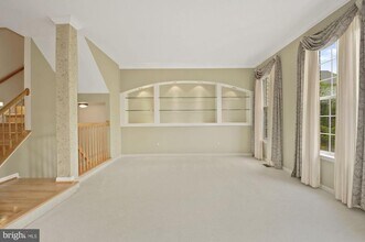 12489 Lucas Dr in Fairfax, VA - Building Photo - Building Photo