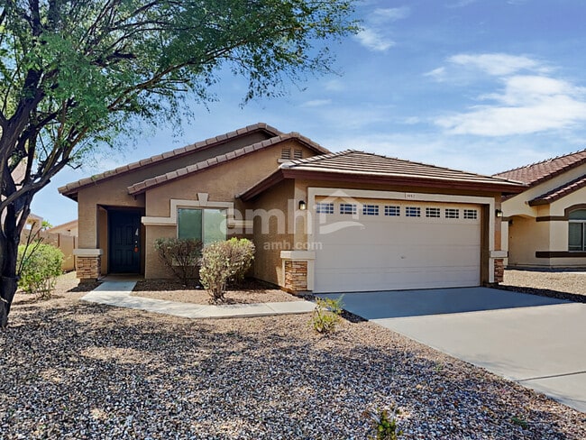 property at 3012 S 257th Dr