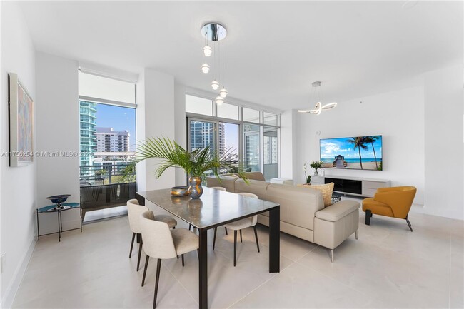 6101 Aqua Ave in Miami Beach, FL - Foto de edificio - Building Photo