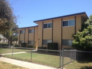 6390 Hummingbird St in Ventura, CA - Building Photo - Building Photo