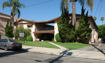 4733 Orion Ave in Sherman Oaks, CA - Building Photo - Building Photo