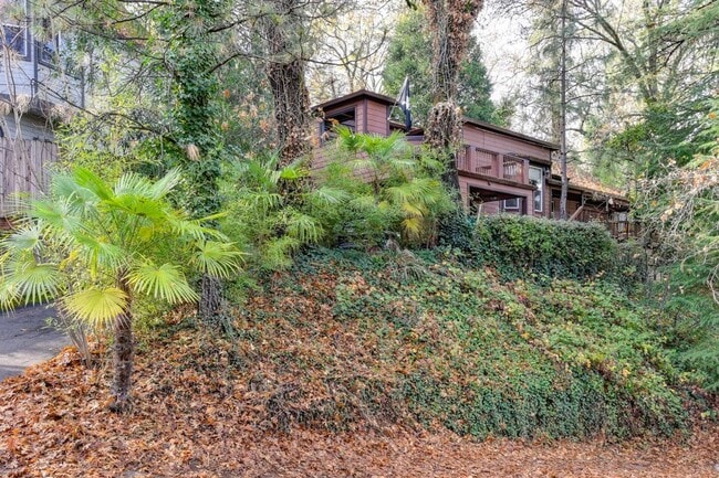 property at 3074 Sheridan St
