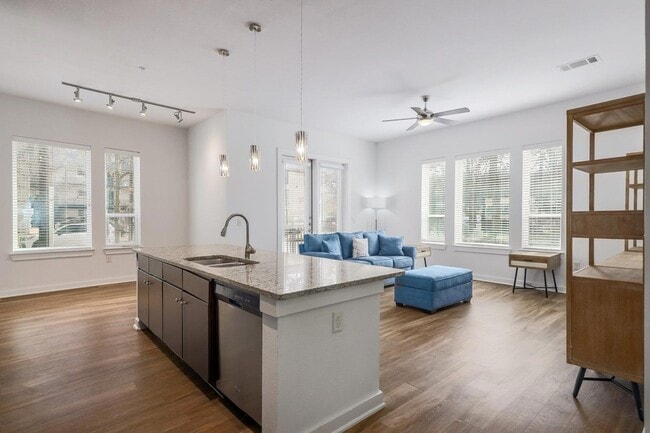 property at 1900 Barton Springs Rd
