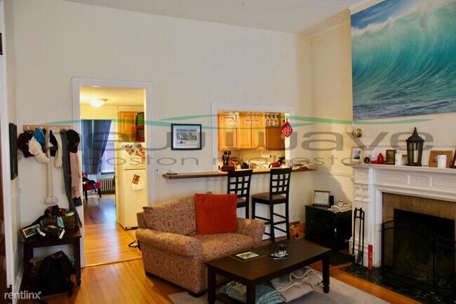 16 Hereford St-Unit -Apt 2 in Boston, MA - Building Photo - Building Photo