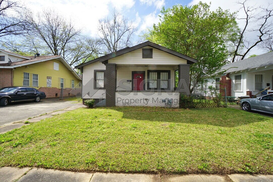 1785 Steiner Ave SW in Birmingham, AL - Building Photo