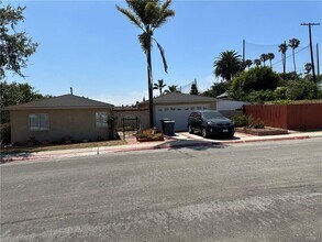 4807 Sharynne Ln in Torrance, CA - Foto de edificio - Building Photo