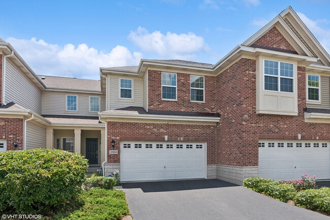 2814 Henley Ln