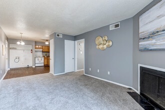 Annies Townhomes- FREE first month in Memphis, TN - Building Photo - Building Photo