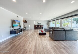 23225 Cass Ave in Los Angeles, CA - Building Photo - Building Photo