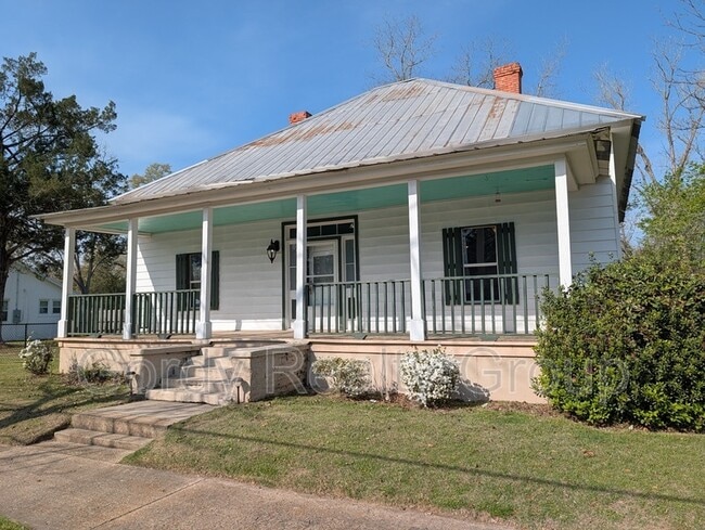 5443 10th St in Malone, FL - Building Photo - Building Photo