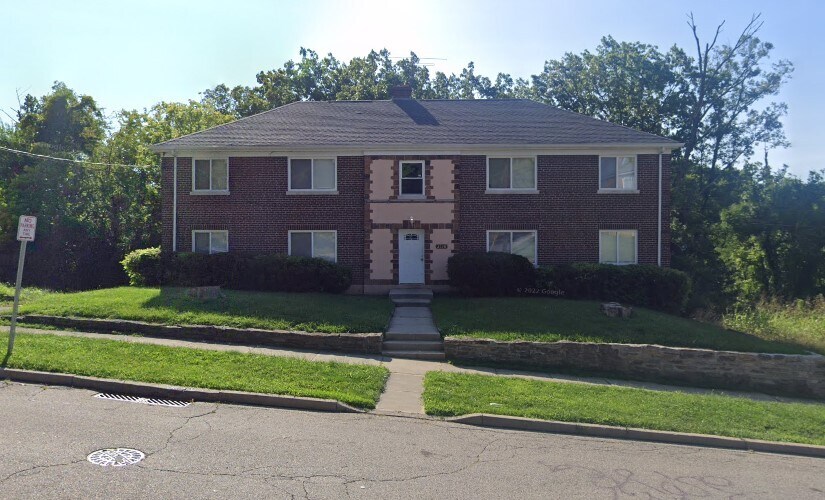 3126 Bracken Woods Ln, Unit 1 in Cincinnati, OH - Building Photo