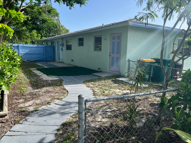 2658 Mangrove St, Unit Mangrove street