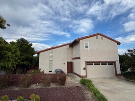 2504 Levante St in Carlsbad, CA - Building Photo