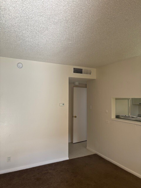 Las Flores Apartments in Brawley, CA - Building Photo - Building Photo