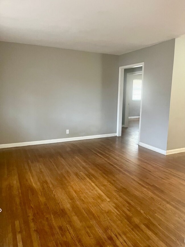 property at 105 42nd Pl