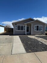2710 Acero Ave in Pueblo, CO - Building Photo