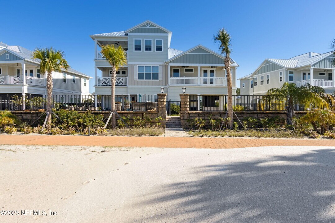 401 Marquesa Cir in Saint Johns, FL - Building Photo