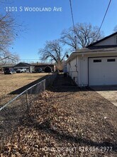 1101 S Woodland Ave in Independence, MO - Building Photo - Building Photo