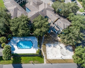 8516 Island Breeze Ln in Temple Terrace, FL - Building Photo - Building Photo