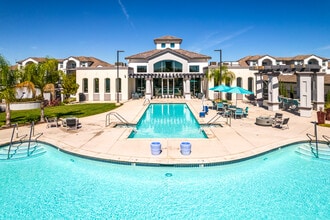 The James in Rocklin, CA - Building Photo - Building Photo