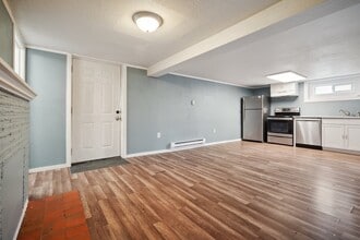 307 7th Ave NW in Puyallup, WA - Building Photo - Building Photo