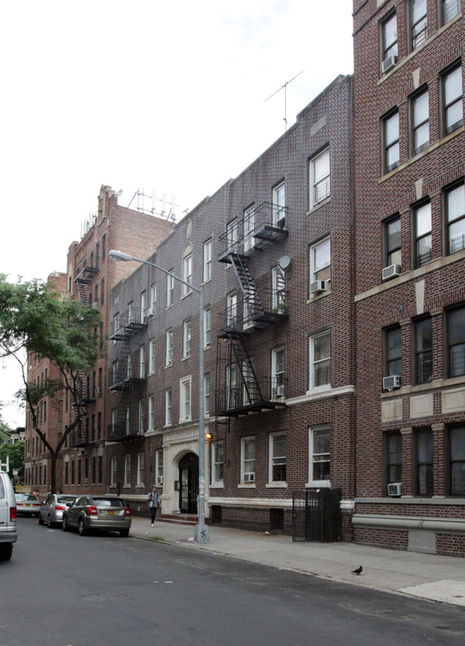The Eleanore Apartment in Brooklyn, NY - Foto de edificio