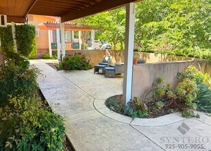 1595 3rd Ave in Walnut Creek, CA - Building Photo - Building Photo