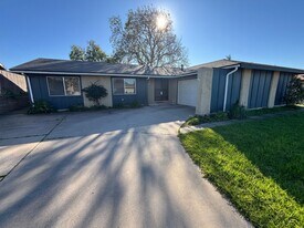 274 Mountain View Dr in Orcutt, CA - Building Photo